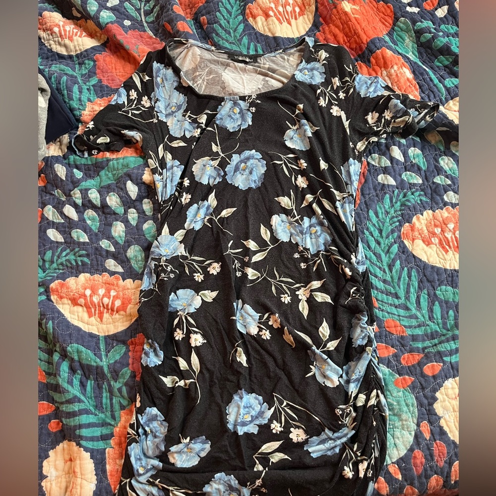 Fitted Floral Maternity Dress by Yumi Kim
